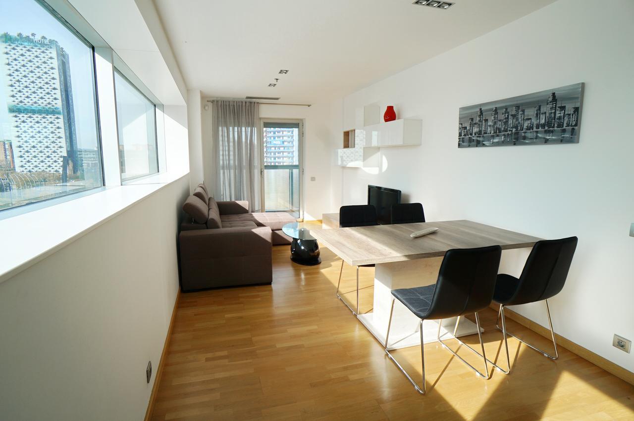 Fira Gran Via - Barcelona4Seasons Apartment Оспиталет де Лобрегат Екстериор снимка